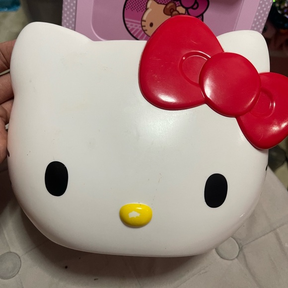 McDonald's Hello Kitty Car Container - Picture 1 of 5